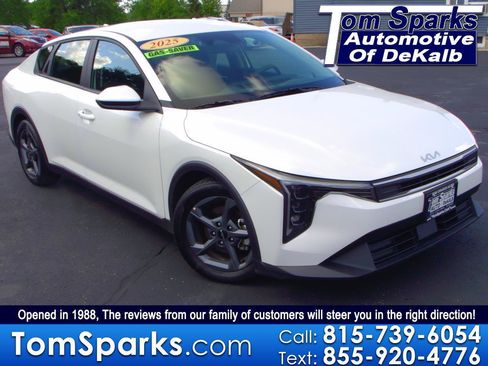 Used 2025 Kia K4 FWD image 1