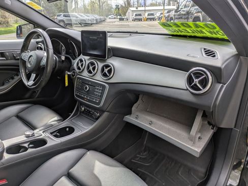 Used 2017 Mercedes-Benz GLA 250 4MATIC image 26