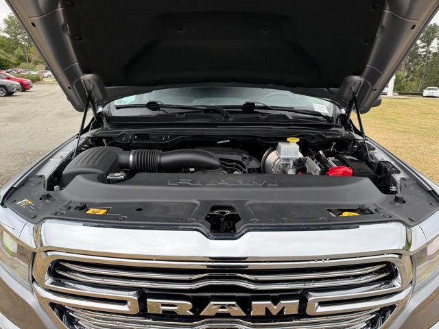 Used 2022 RAM 1500 Laramie AWD/4WD image 30