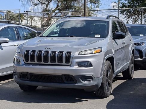 Used 2016 Jeep Cherokee Sport AWD/4WD image 13