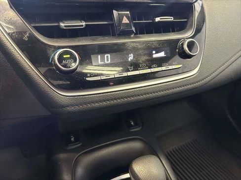 Certified 2022 Toyota Corolla XSE FWD image 25