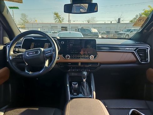 Used 2023 GMC Canyon AT4 w/ AT4 Premium Package image 5