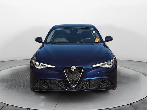Used 2017 Alfa Romeo Giulia Ti w/ TI 19" Sport Package image 8