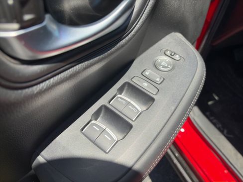 Certified 2024 Honda HR-V EX-L image 13
