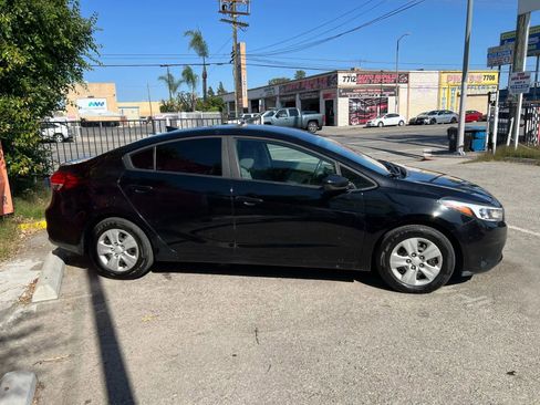 Used 2018 Kia Forte LX image 4