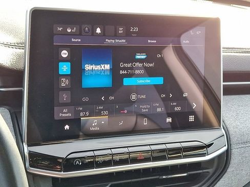 Certified 2022 Jeep Compass Latitude w/ Convenience Group image 19