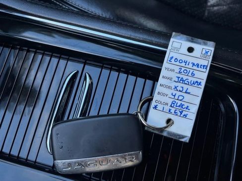 Used 2016 Jaguar XJ L Supercharged image 20