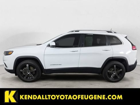 Used 2019 Jeep Cherokee Latitude Plus AWD/4WD image 8