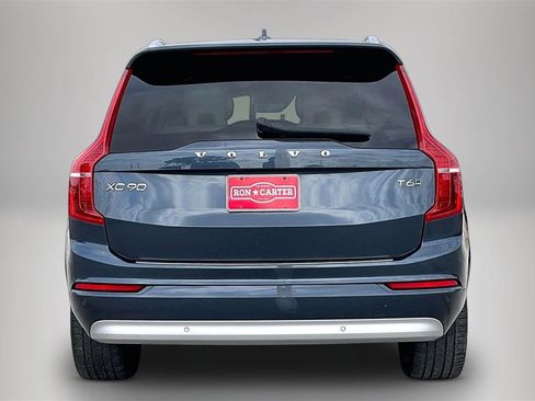 Used 2022 Volvo XC90 T6 Momentum w/ Advanced Package image 6