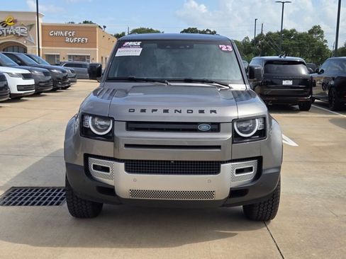 Used 2023 Land Rover Defender 110 S AWD/4WD image 2