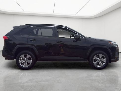 Used 2024 Toyota RAV4 XLE FWD image 9