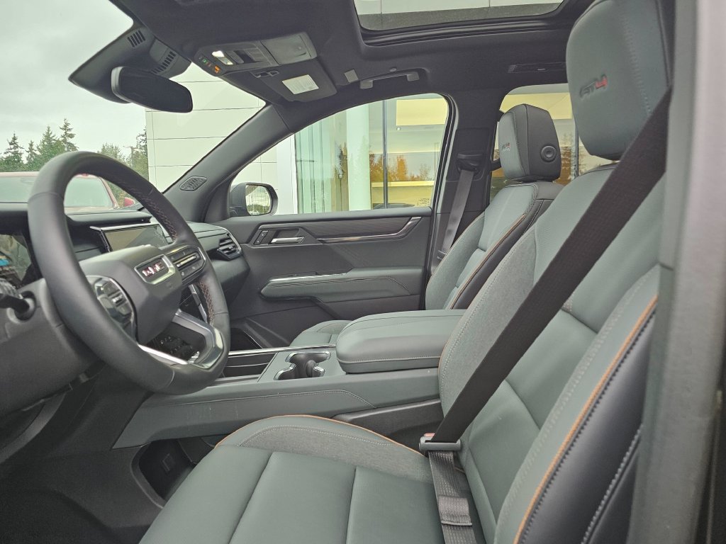 Used 2024 GMC Acadia AT4 w/ Luxury Package AWD/4WD image 23