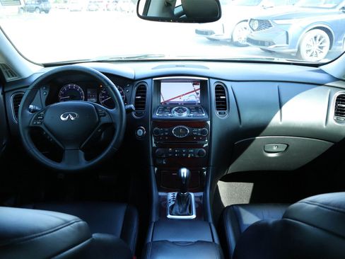 Used 2017 INFINITI QX50 2WD w/ Premium Plus Package image 10