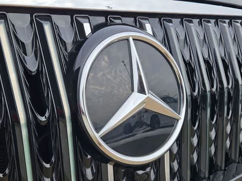 Used 2023 Mercedes-Benz Metris Passenger image 11