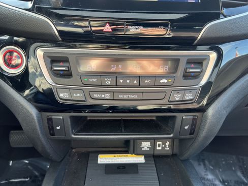 Used 2022 Honda Ridgeline Black Edition image 21