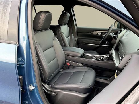 New 2026 Chevrolet Traverse LT w/ Driver Confidence Package image 13