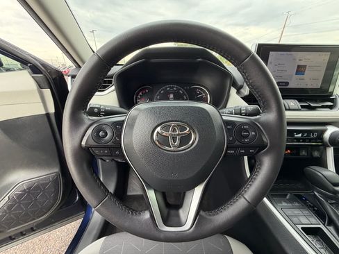 Used 2024 Toyota RAV4 XLE w/ Convenience Package AWD/4WD image 10