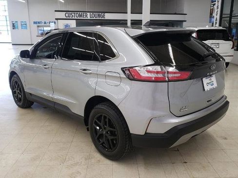Certified 2024 Ford Edge SEL w/ Convenience Package AWD/4WD image 5