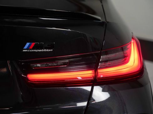 Used 2022 BMW M3 Competition w/ Executive Package RWD image 23