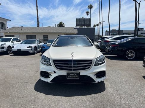 Used 2019 Mercedes-Benz S 560 Sedan image 2