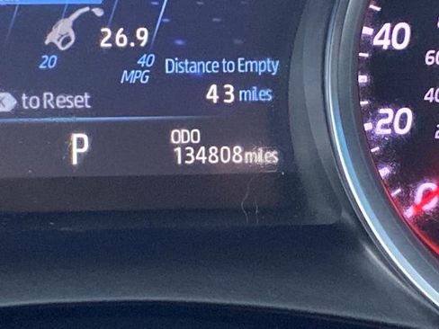 Used 2018 Toyota Camry XSE image 6