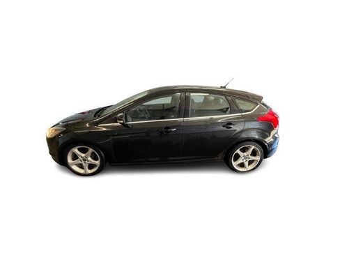 Used 2012 Ford Focus Titanium image 2
