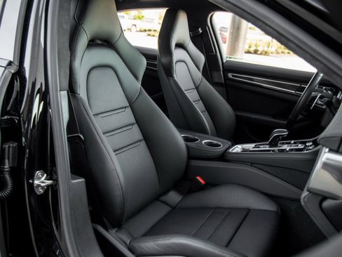 Certified 2023 Porsche Panamera GTS image 42