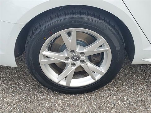 Used 2018 Audi A4 2.0T Premium image 8