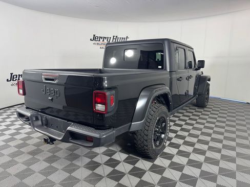 Used 2022 Jeep Gladiator Sport AWD/4WD image 9