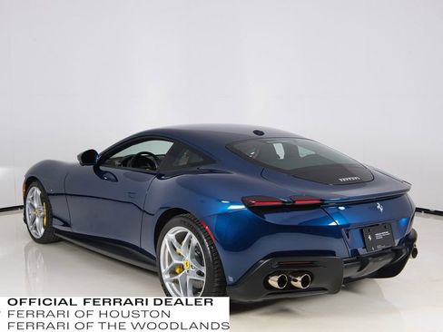 Used 2022 Ferrari Roma . image 2