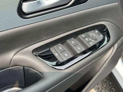 New 2025 Nissan Murano Platinum image 10