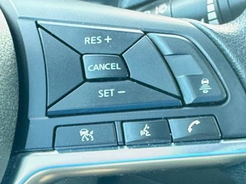 Used 2024 Nissan Sentra SV FWD image 10