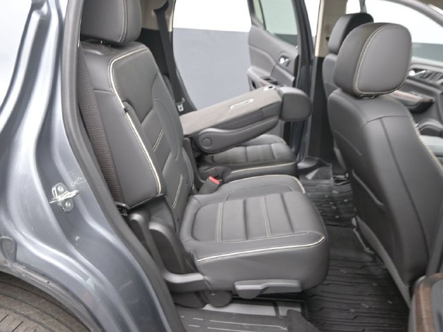 Used 2022 GMC Acadia Denali w/ Denali Ultimate Package AWD/4WD image 17