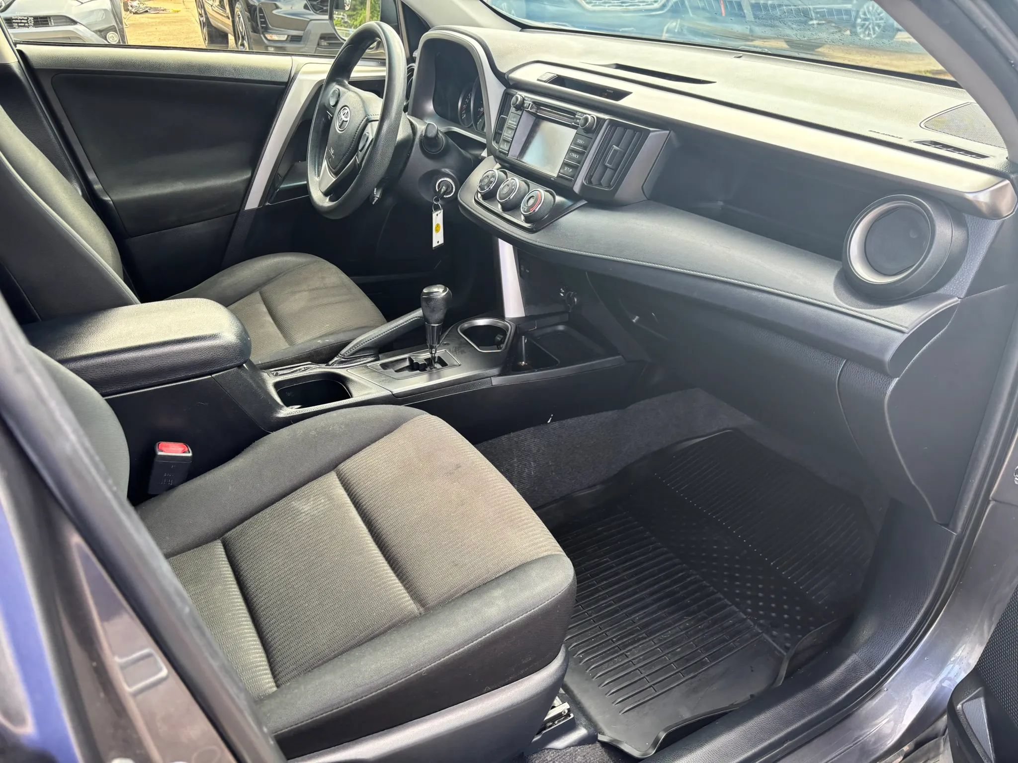 Used 2016 Toyota RAV4 LE FWD image 20