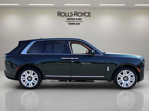 New 2026 Rolls-Royce Cullinan image 9