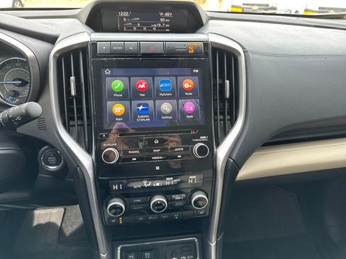 Used 2022 Subaru Ascent Limited w/ Technology Package image 6