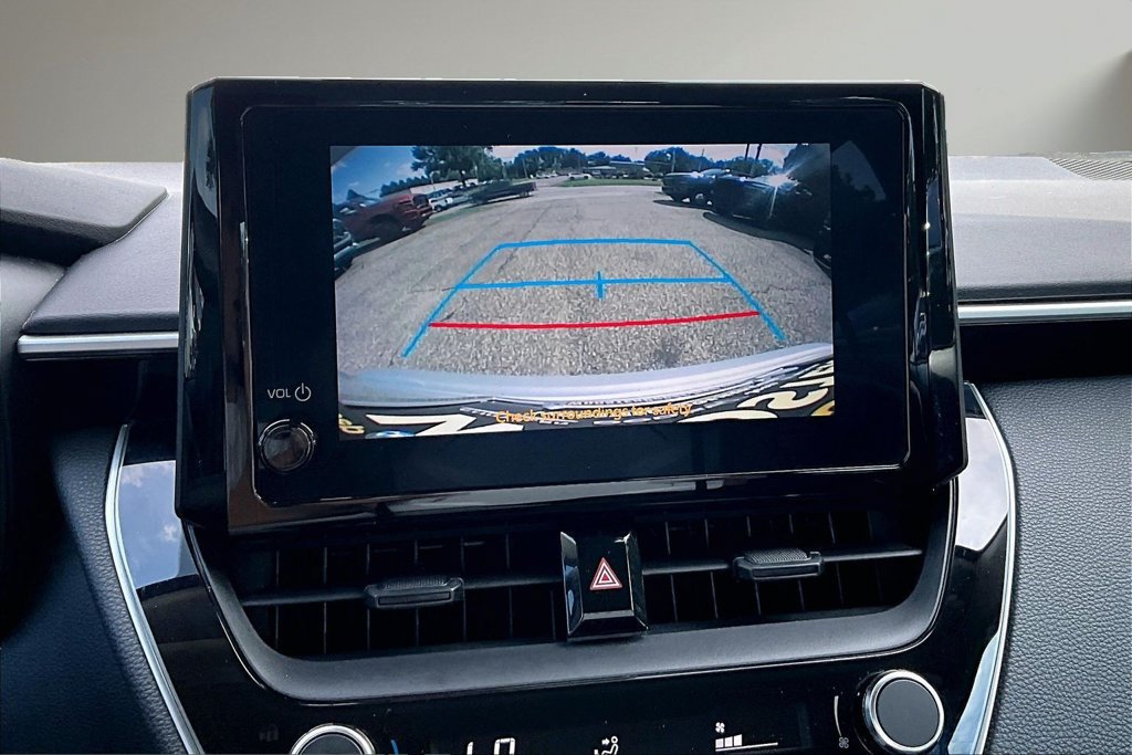 Used 2023 Toyota Corolla LE FWD image 15