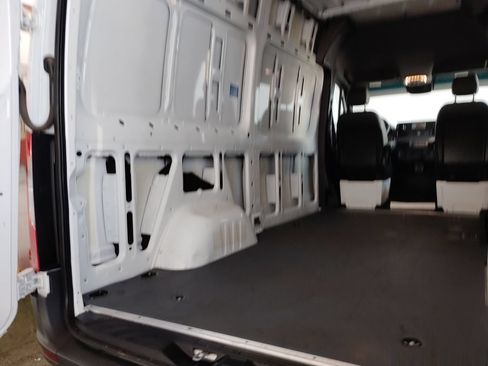 Used 2024 Mercedes-Benz Sprinter 2500 image 18