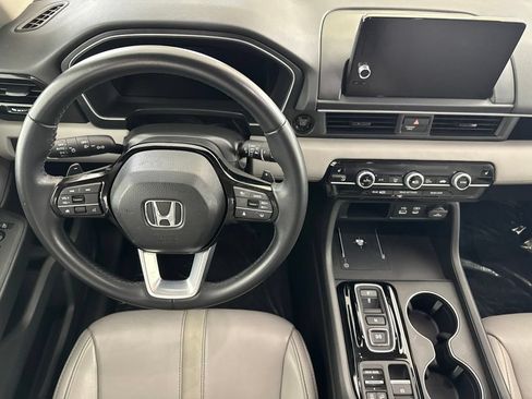 Used 2025 Honda Pilot EX-L image 28