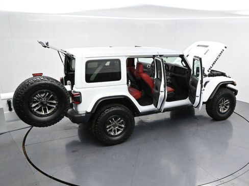 Used 2024 Jeep Wrangler Unlimited Rubicon 392 image 25