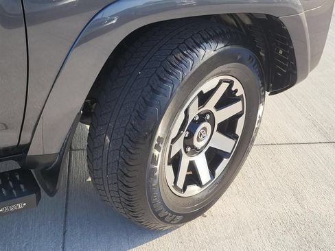 Used 2023 Toyota 4Runner TRD Off-Road Premium w/ Off Road Premium Plus Package AWD/4WD image 7