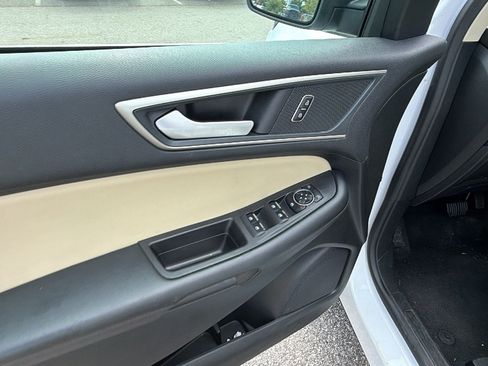 Used 2024 Ford Edge SEL AWD/4WD image 15