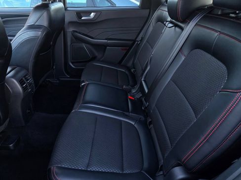 Used 2025 Ford Escape ST-Line FWD image 11