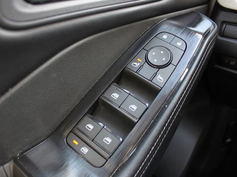 Used 2024 Nissan Rogue SV image 13