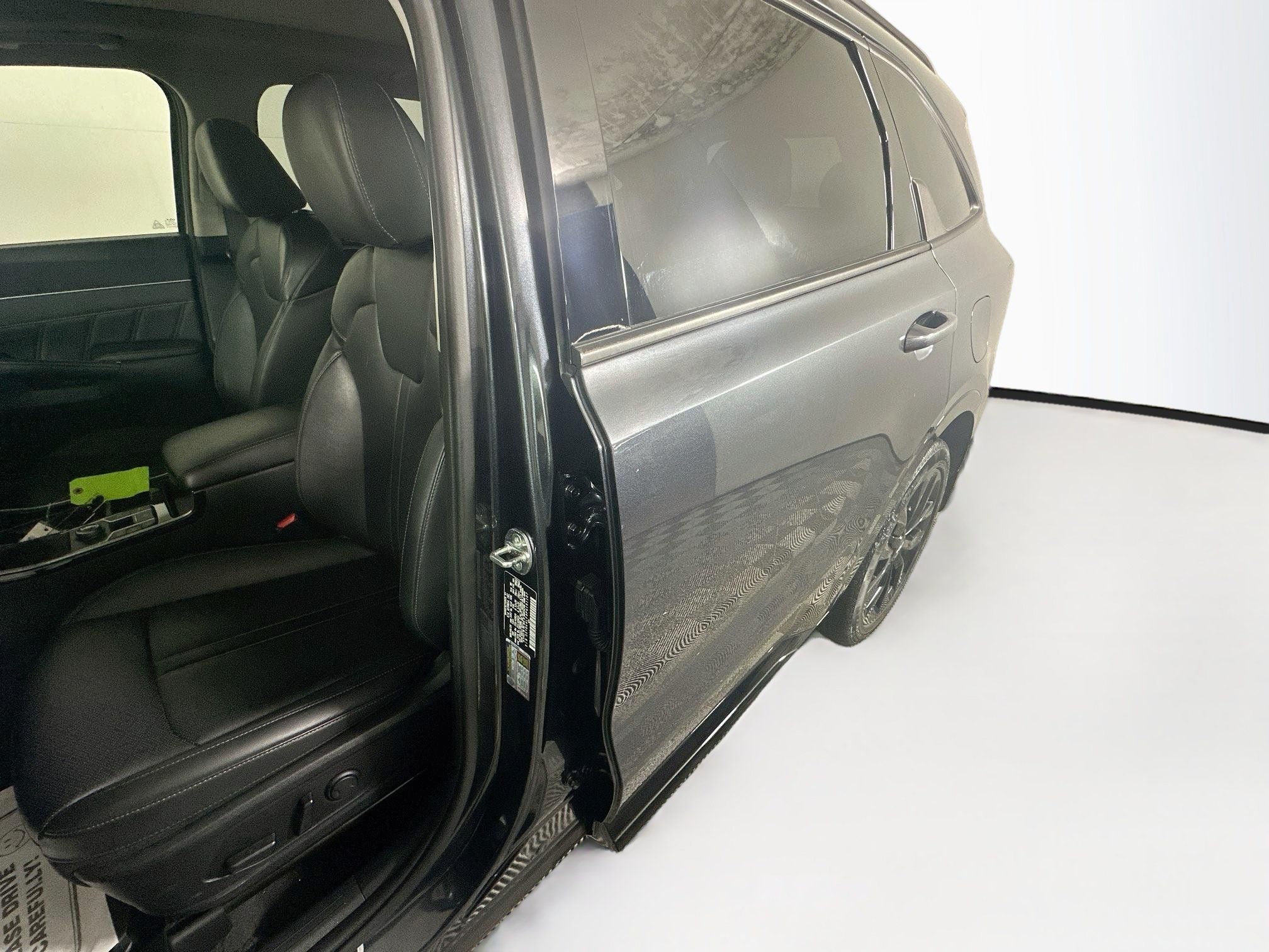 Used 2023 Kia Sorento SX FWD image 12