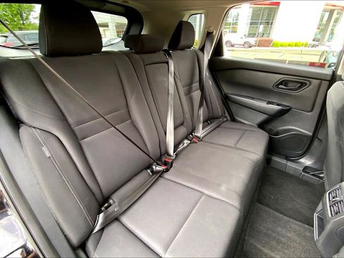 Used 2024 Nissan Rogue S FWD image 18