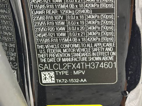 Used 2026 Land Rover Discovery Sport Landmark image 21