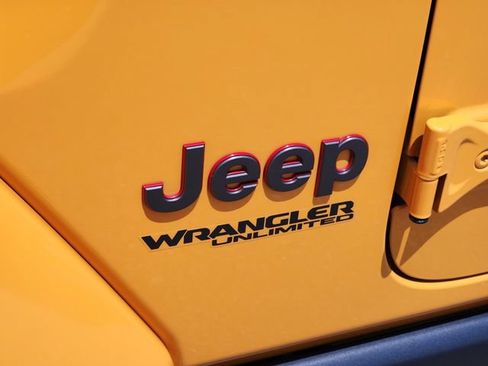 Used 2021 Jeep Wrangler Unlimited Rubicon AWD/4WD image 13