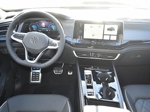 New 2026 Volkswagen Atlas Cross Sport SEL Premium R-Line image 9