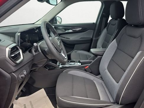 New 2026 Chevrolet TrailBlazer LT w/ Convenience Package FWD image 9